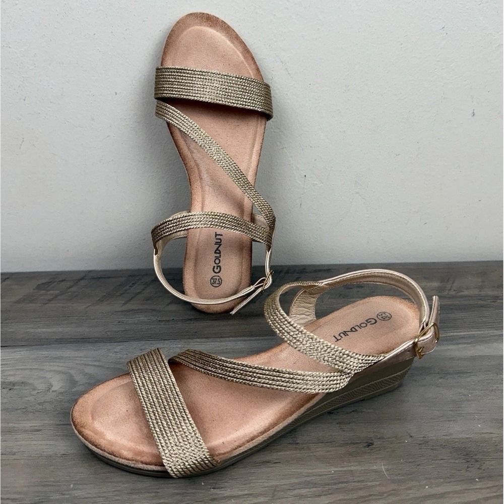 Goldnut Sandals Beige Womens 37.5 (US 7.5) Open Toe Low Wedge Comfort Strappy